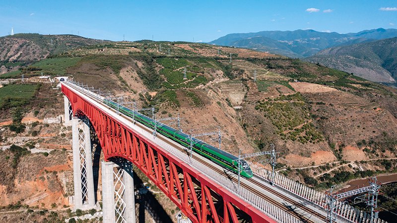 ویدئو| نگاهی به خدمات بین‌المللی راه آهن چین-لائوس طی یک سال گذشته
