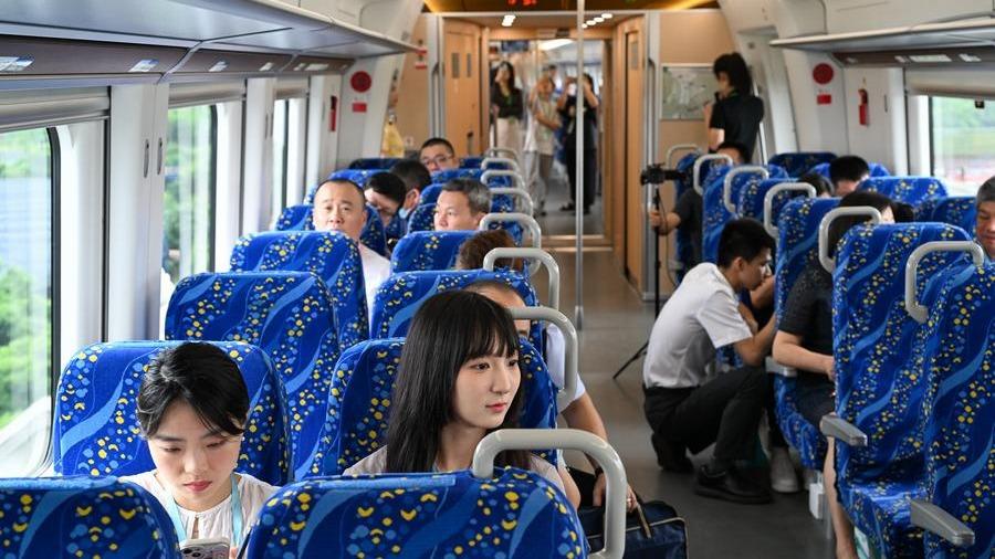 انجام 1.73 میلیارد سفر مسافری توسط راه آهن چین طی 5 ماه ابتدایی سال جاریا