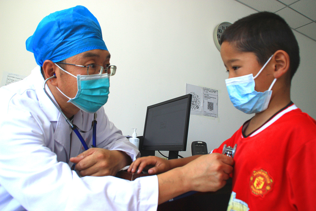 Mjek ndihmë në Xinjiang, 18 gusht 2022(Foto:VCG)