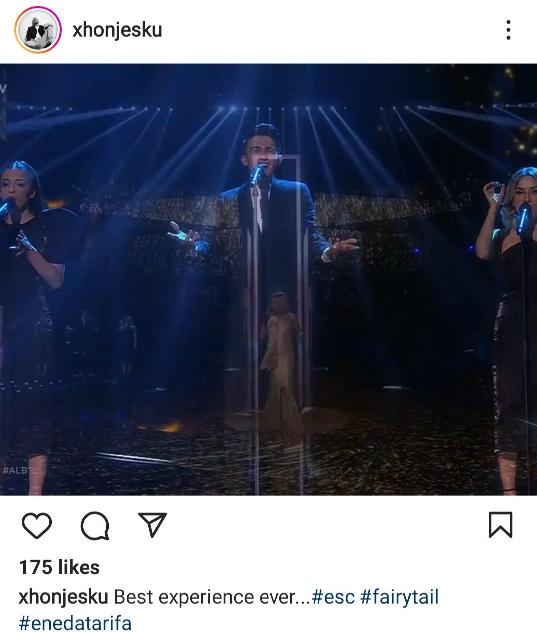 Xhon Jesku ne skenen e Eurovizionit si back vokalist i Eneda Tarifes  (Foto nga Instagrami)