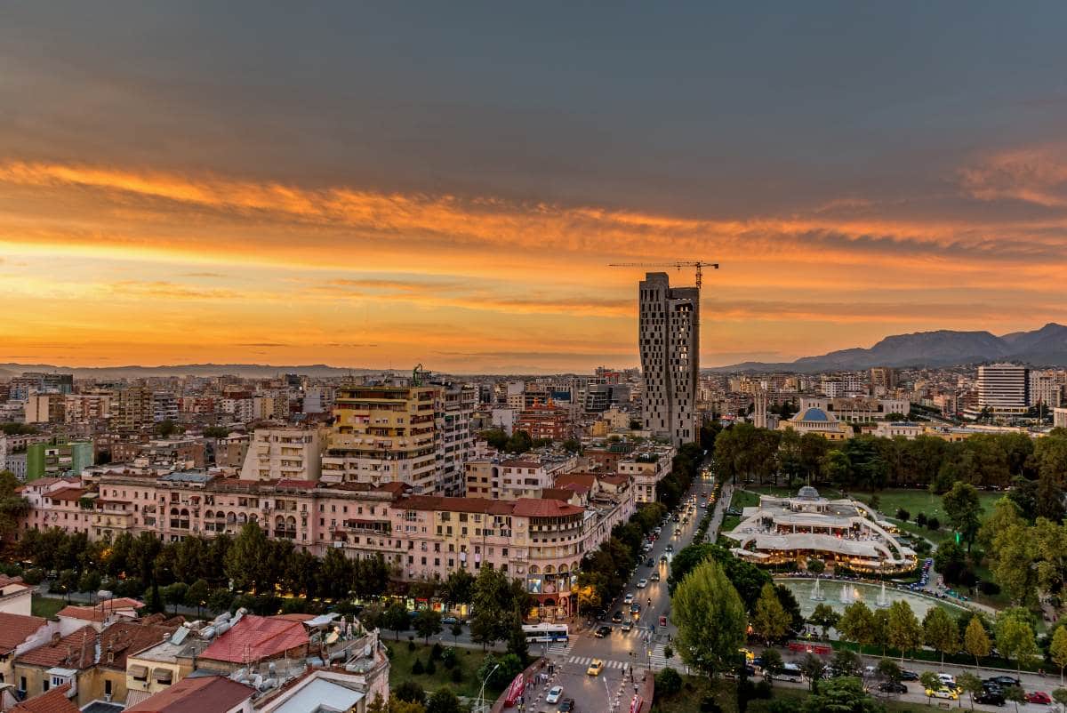 Pamje nga Tirana (Foto Albania Tour Guide)