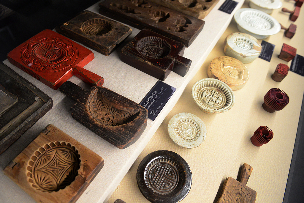 Καλούπια επιδορπίων εκτίθενται στο Μουσείο Πολιτισμού Κουζίνας Φουτζιέν. /CFP