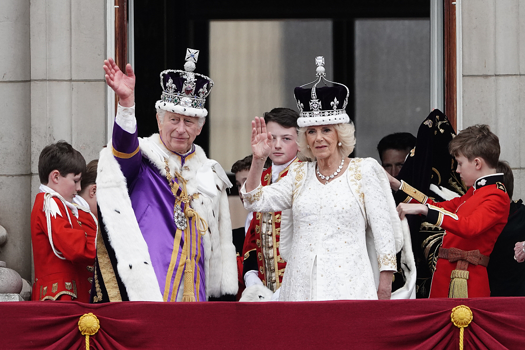 Си Дзинпин и съпругата му Пън Лиюeн поздравиха крал Чарлз III и кралица  Камила по повод коронацията им