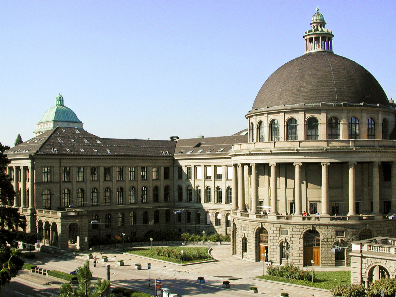 Universiteti i Zyrihut ( foto nga Zurich tourism)