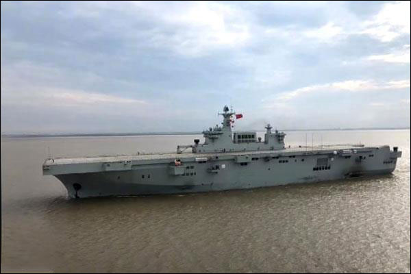 เรือโจมตีสะเทินน้ำสะเทินบกลำแรกของกองทัพเรือจีนประสบความสำเร็จใจการทดสอบ_fororder_20200828hj2