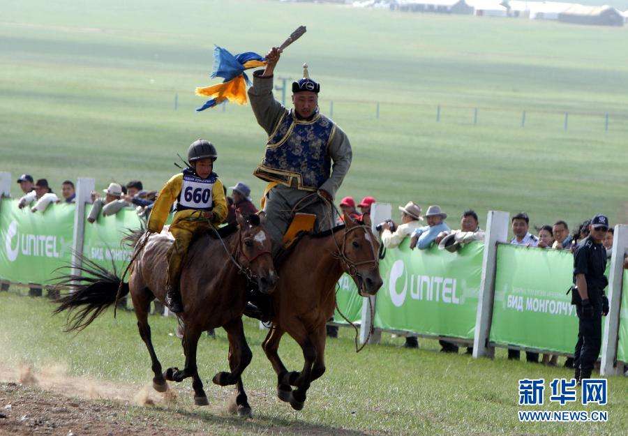 मंगोलियाली शैलीको घोडा प्रतियोगिता