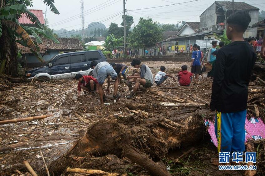 Indonesia Digoncang Bencana Hujan Lebat_fororder_印尼2020092303