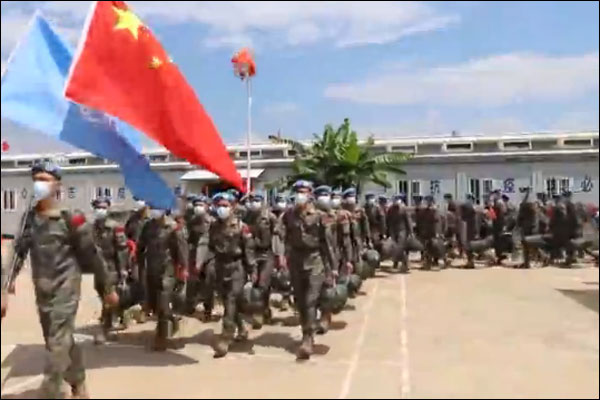 กองกำลังรักษาสันติภาพจีนชุดที่ 24 เดินทางถึงเขตปฏิบัติหน้าที่ในคองโก (DRC)_fororder_20201005whbd3