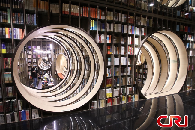 أجمل مكتبة لبيع الكتب في بكين