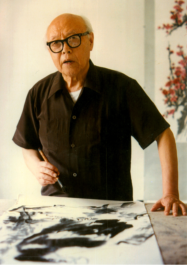 图片默认标题_fororder_02.1978年 80岁的苦禅先生在自己的画室作画