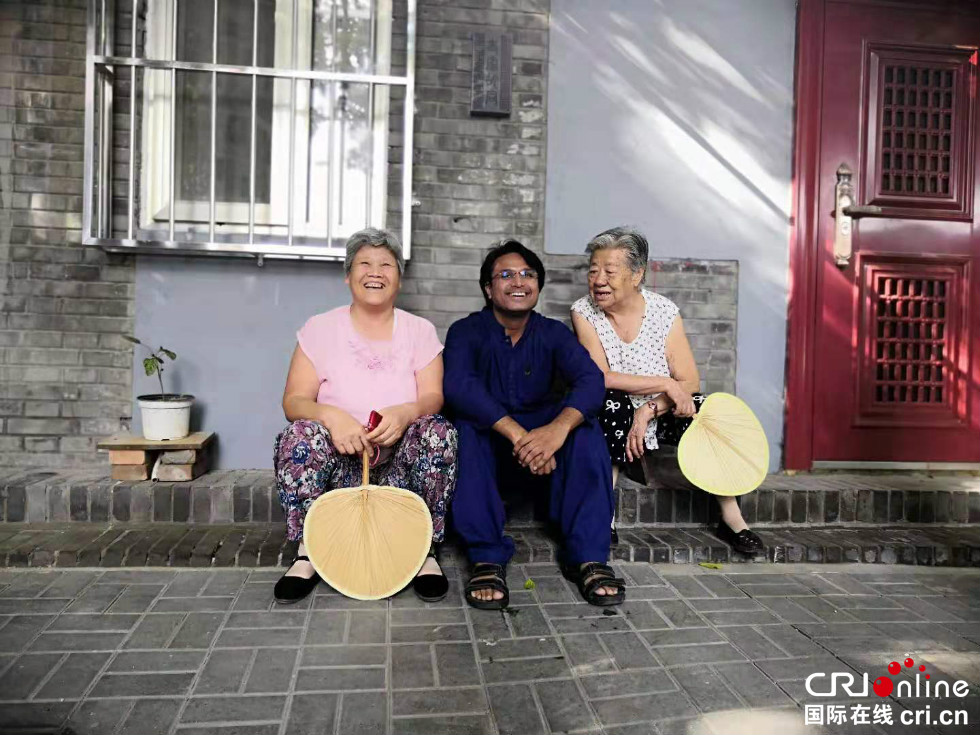 مشاهير طريق الحرير يجربون حياة بكين