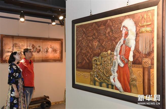 モンゴル族革絵芸術館がオープン