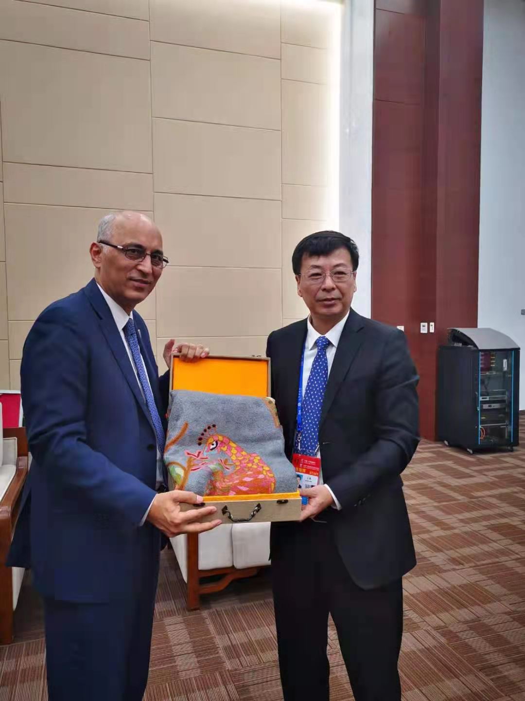 چین میں پاکستانی سفیر  معین الحق کی  چین-آسیان ایکسپو کے سیکریٹری جنرل سے ملاقات