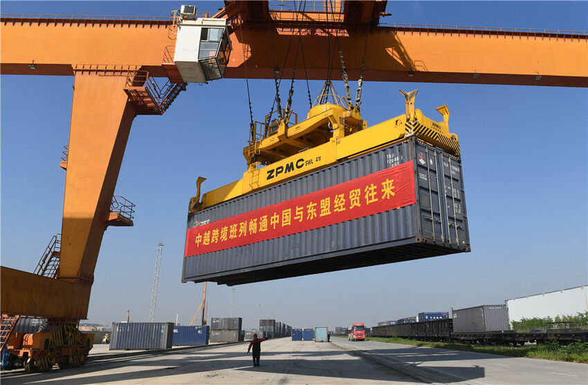 Volume Investasi yang Ditandatangani dalam CAEXPO Ke-17 Tercatat 263,8 Miliar Yuan
