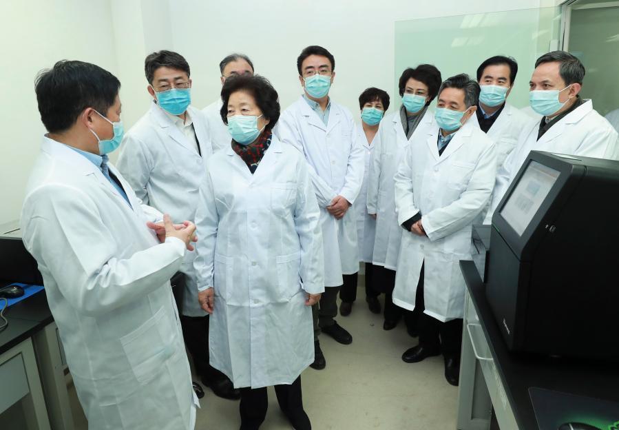 نائبة رئيس مجلس الدولة الصيني تشدد على السيطرة على المرض في الشتاء