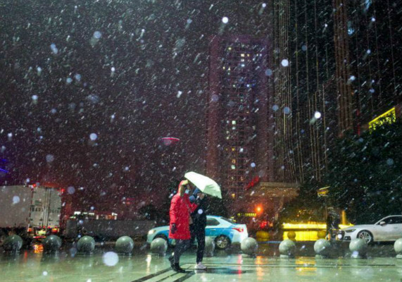 อากาศหนาวจัดส่งผลให้จีนตอนใต้มีหิมะตกหลายเมือง
