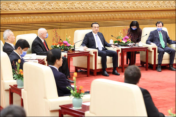 นายกฯ จีนจัดสัมมนาฉลองตรุษจีนกับผู้เชี่ยวชาญต่างประเทศ_fororder_20210203zth1