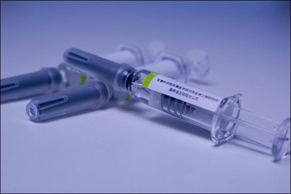 จีนอนุมัติวัคซีนป้องกันโควิด-19 แบบเข็มเดียวตัวแรกที่จีนผลิตสามารถจำหน่ายในตลาดอย่างมีเงื่อนไข_fororder_20210228dzym1