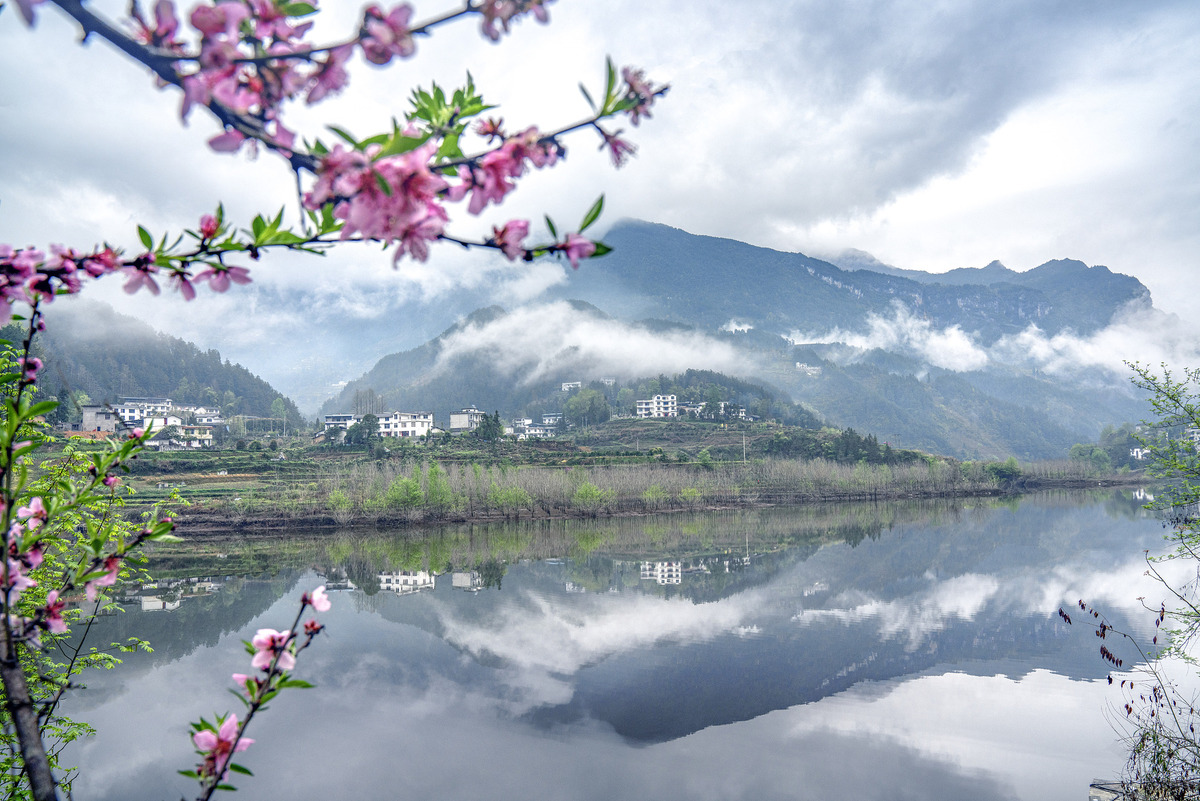 المناظر الجميلة في موسم الربيع في أنشي بمقاطعة هوبي وسط الصين_fororder_VCG111321826826