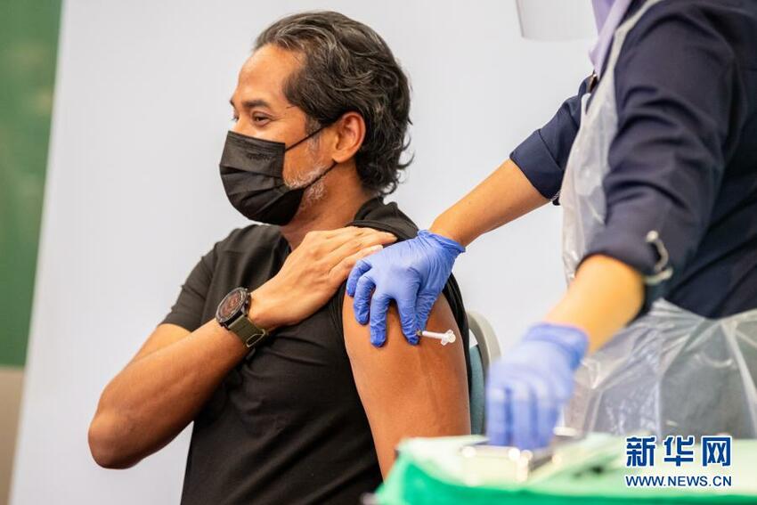 Malaysia Mulai Terima Suntikan Vaksin Virus Corona Sinovac Tiongkok_fororder_ml3