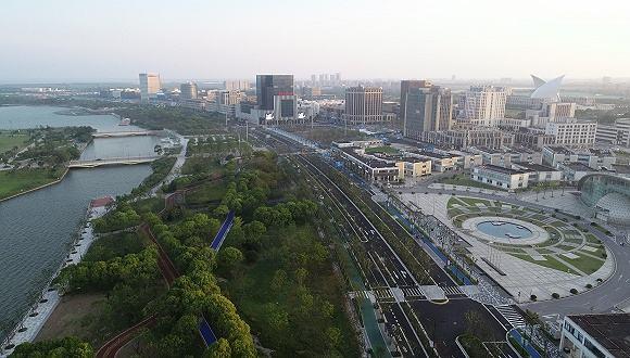 上海自貿区臨港新エリア、今年第1陣の都市機能プロジェクト契約、投資総額185.5億元_fororder_0322写真