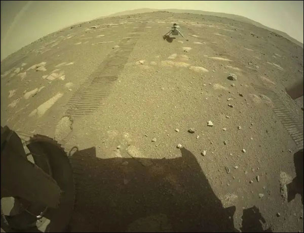 นาซ่าเตรียมปล่อยเฮลิคอปเตอร์ลำแรกบนดาวอังคาร_fororder_20210419zsj3