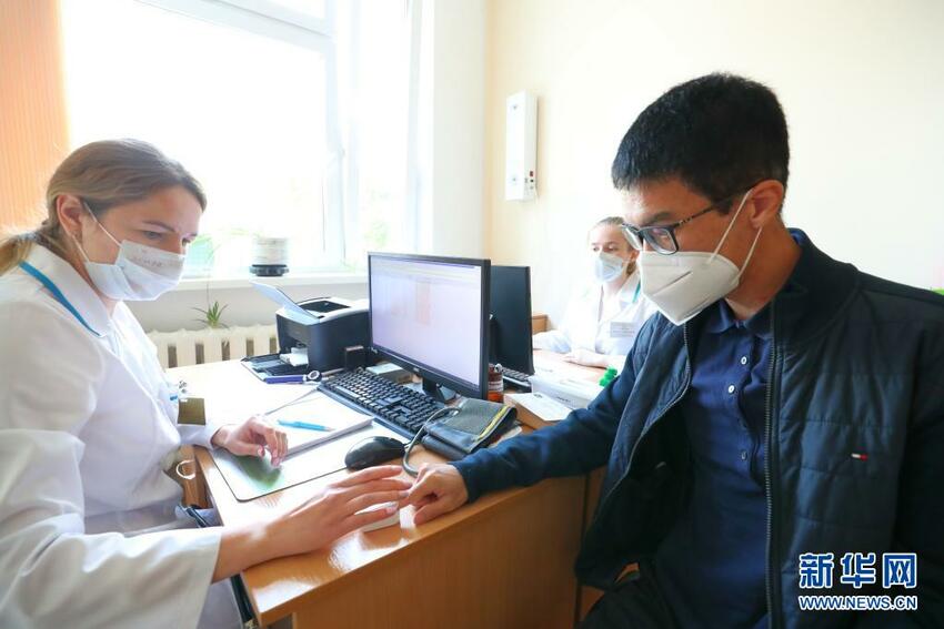 Program Vaksinasi Cakupi 1,18 juta Warga Negara Tiongkok di Luar Negeri_fororder_cm8