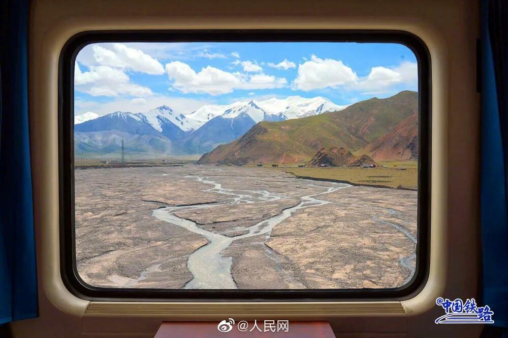 中国の鉄道の旅、美しい車窓からの風景_fororder_t1.JPG