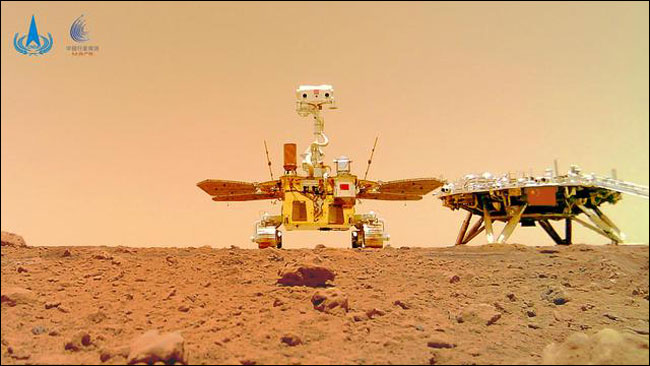 จีนเผยภาพถ่ายชุดแรกการลงจอดบนดาวอังคารของยานสำรวจ“เทียนเวิ่น-1”_fororder_20210611tw1