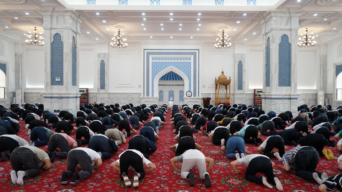 سنکیانگ اسلامک انسٹیٹیوٹ، دینی اور جدید علوم کا حسین امتزاج