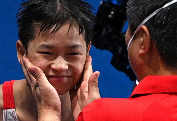“เฉวียน หงฉาน” แชมป์โอลิมปิกอายุน้อยที่สุดของจีน “ไม่เคยไปเที่ยวสวนสนุก อยากไปเล่นตู้คีบตุ๊กตามากที่สุด”_fororder_全红婵 (2)