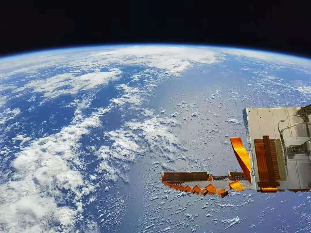 الكرة الأرضية الجميلة في عدسات رواد الفضاء من محطة الفضاء الصينية_fororder_webwxgetmsgimg