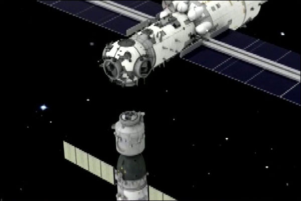 ยานอวกาศพร้อมมนุษย์เสินโจว-12 แยกออกจากสถานีอวกาศแล้ว_fororder_20210916kjz