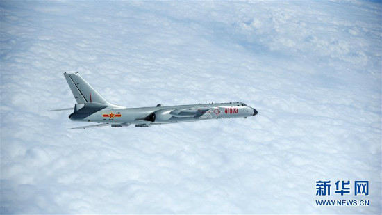 เครื่องบินรบจีนรุ่น H-6K หลายลำลาดตระเวนที่ทะเลจีนใต้