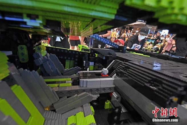 使用したブロック約27万個！レゴ版「ランボルギーニ」が蘭州に登場　甘粛省