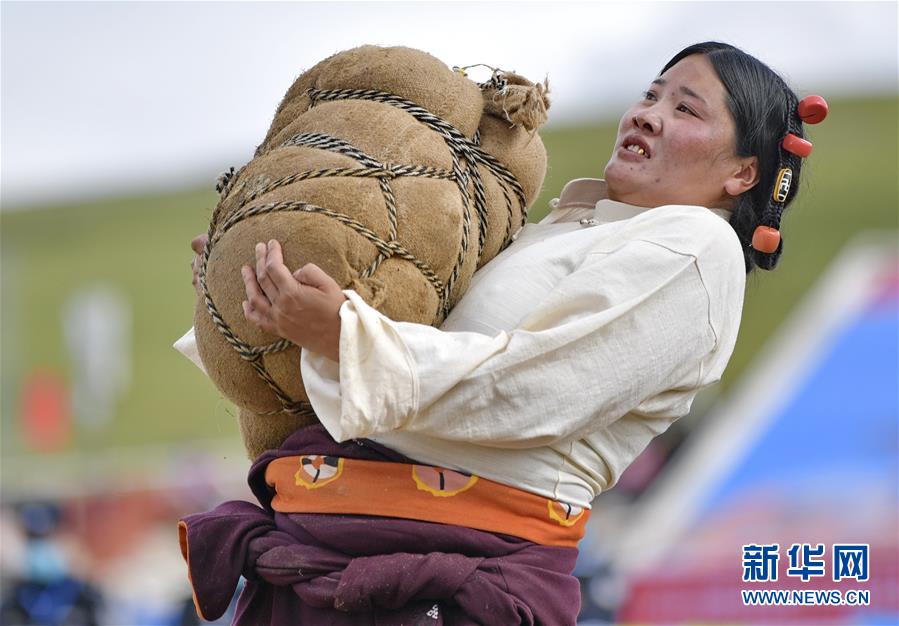 तिब्बतको ना छ्य्वी：घोडचढी महोत्सवसँगै विविध प्रतियोगिता