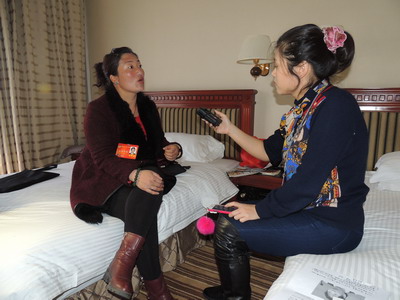 विकासप्रेमी तिब्बती महिला