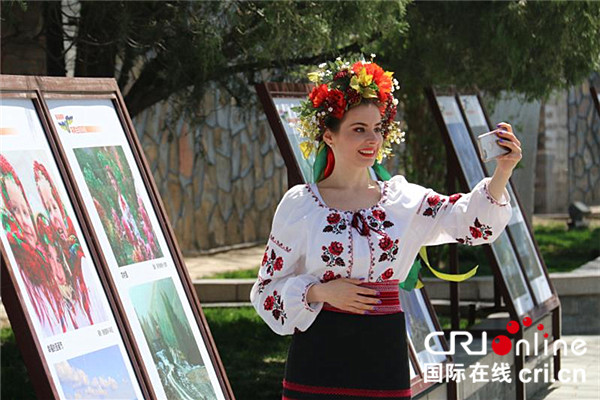 北京の頣和園でウクライナの写真展開催