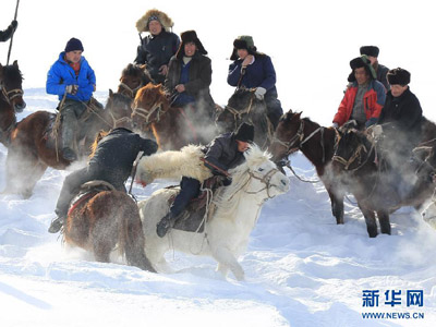 Kegiatan atas Salju di Altai, Daerah Otonom Etnis Uighur Xinjiang