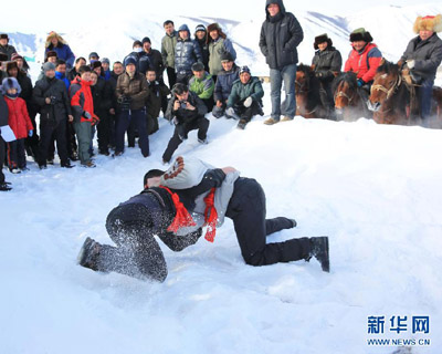 Kegiatan atas Salju di Altai, Daerah Otonom Etnis Uighur Xinjiang
