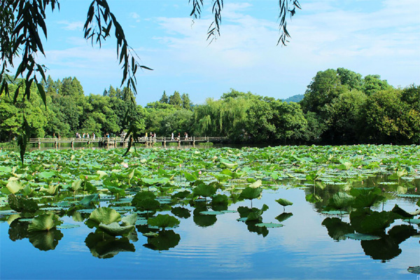 Danau Barat di Hangzhou