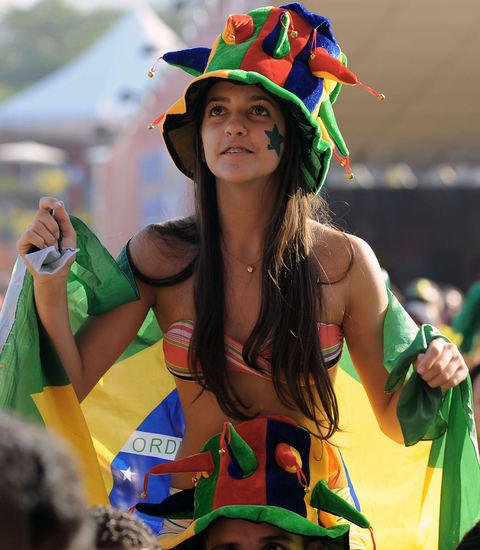 บอลโลกกระตุ้นจำหน่ายเบียร์และเครืองดื่มน้ำอัดลมของบราซิลเพิ่มขึ้น 899 ล้านเหรียญสหรัฐฯ