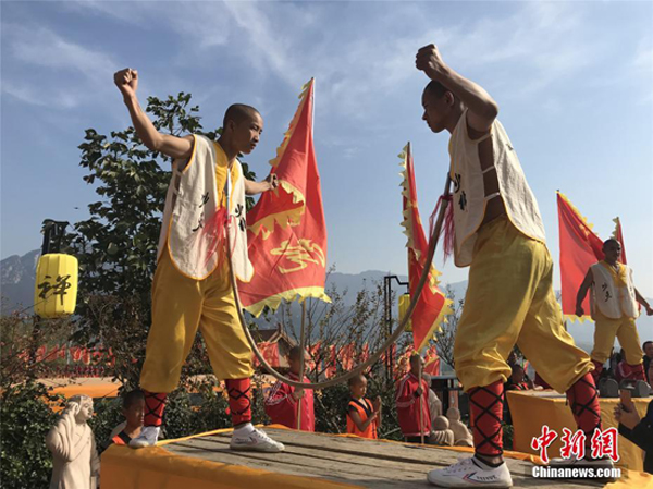 ศิษย์รร.กังฟูเมืองเติงเฟิงซ้อมโชว์งาน "เทศกาลกังฟูวัดเส้าหลิน2018"